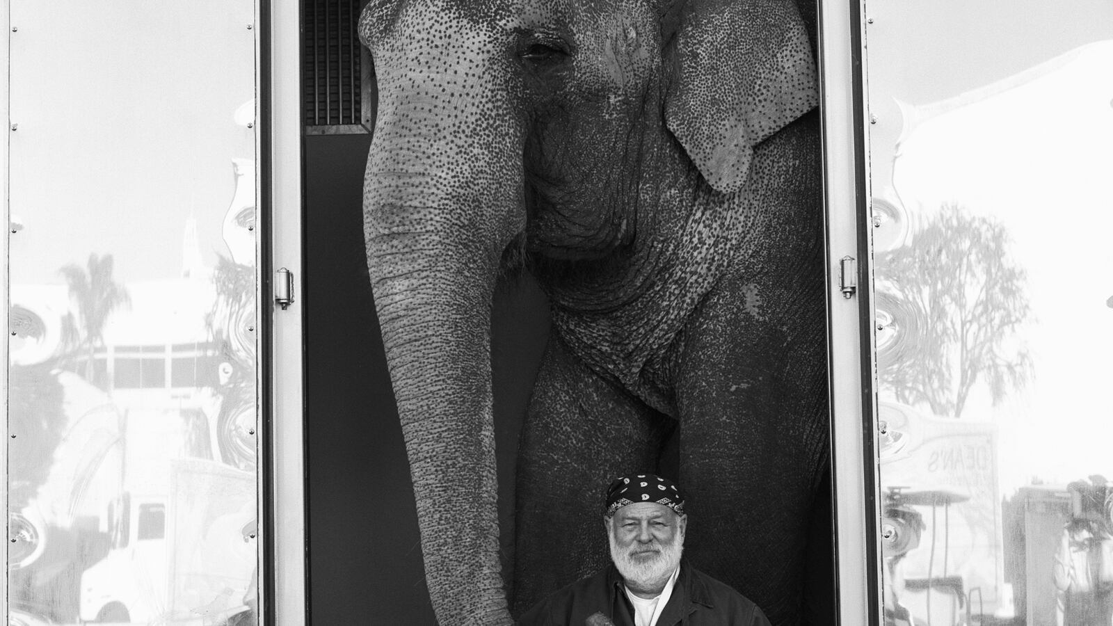 articles/2013/08/31/bruce-weber-s-25th-anniversary-of-let-s-get-lost-at-the-venice-film-festival-2013/130828-bruce-webber-tease_pgn9hc
