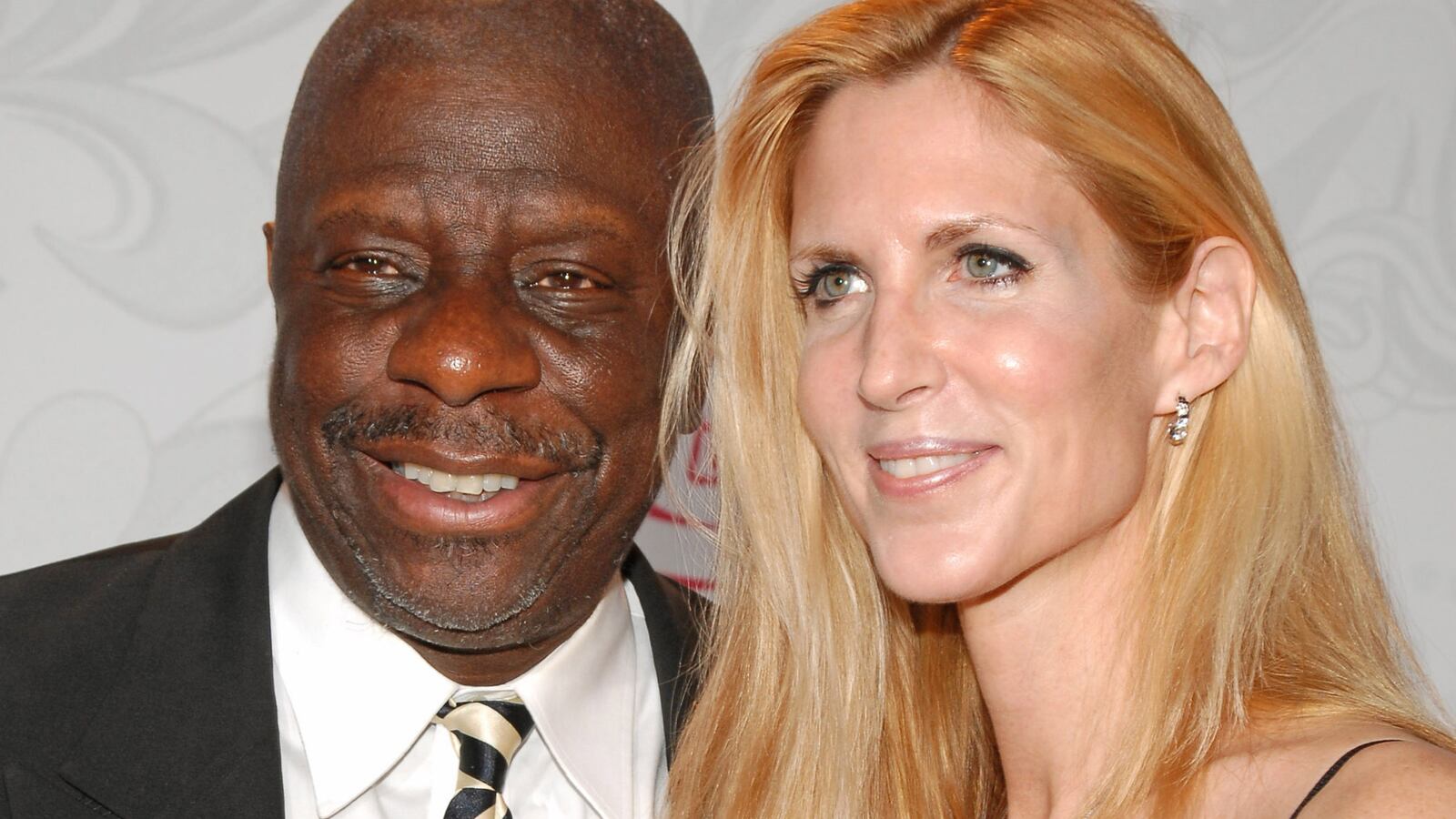 170803-wilstein-walker-coulter-tease_1_rabkkz