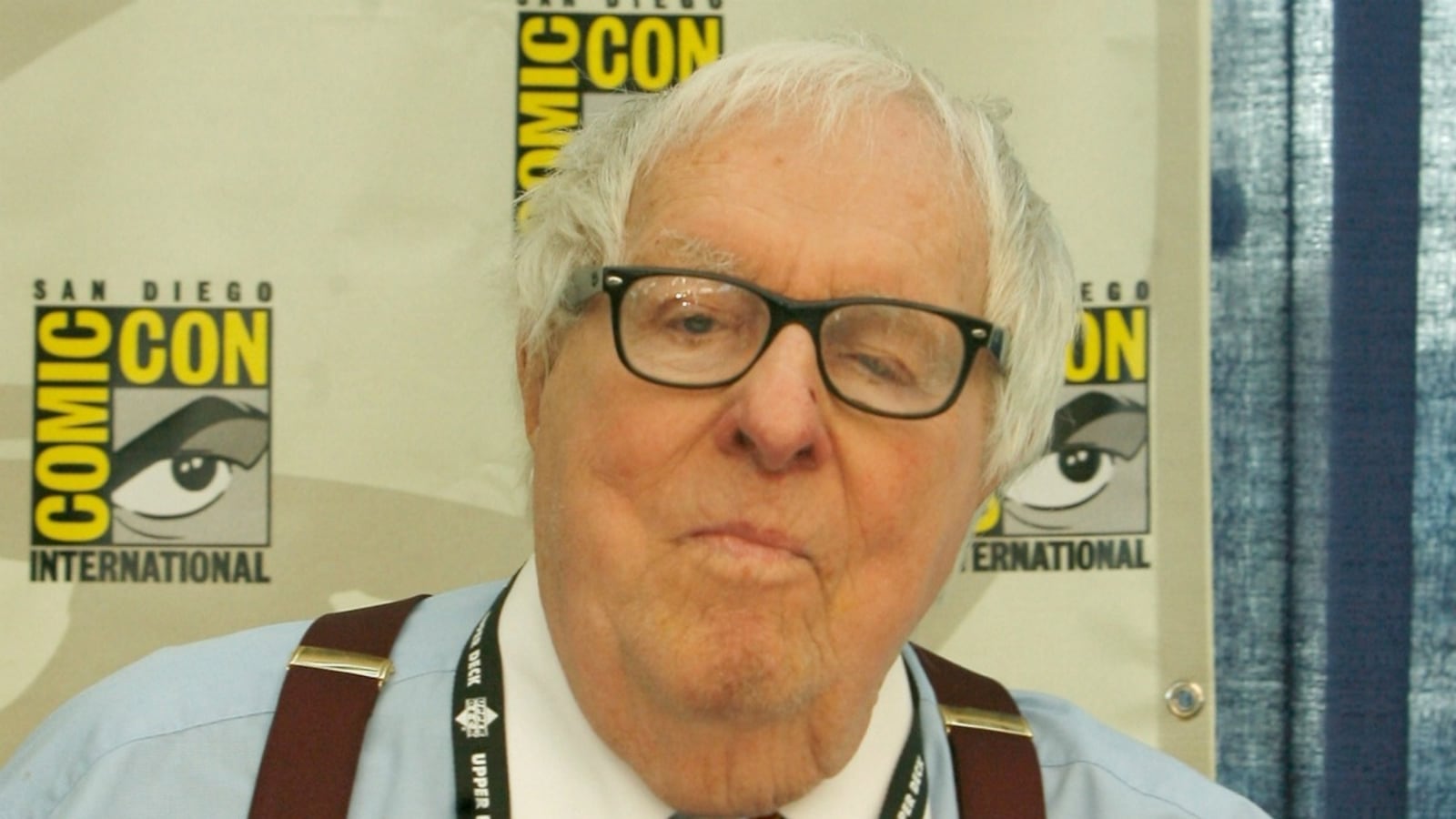 cheats/2012/06/06/author-ray-bradbury-dies/ray-bradbury-dies-cheat_ypiuc9