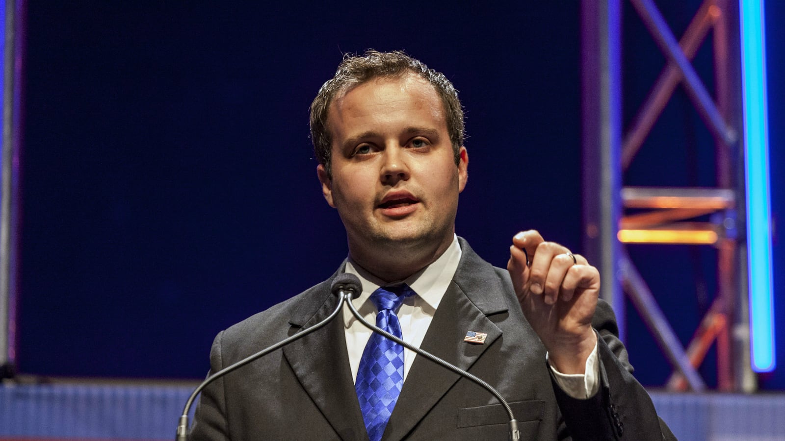 cheats/2015/05/26/advertisers-cut-ties-with-tlc-duggars/150526-duggar-cheat_qvilyr