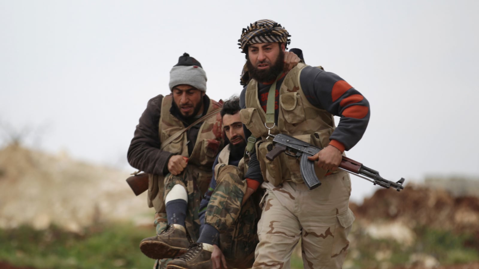 articles/2015/07/30/pentagon-turns-its-anti-isis-rebels-into-cannon-fodder/150730-youssef-rebels-tease_p10y0s