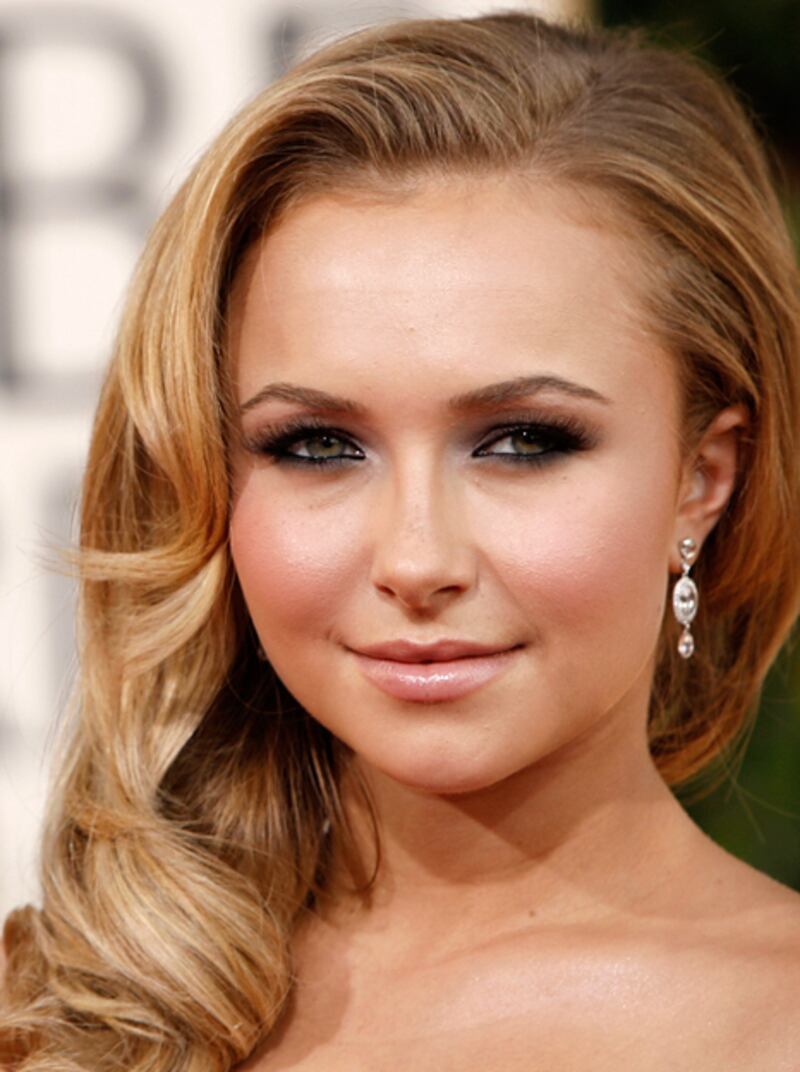 galleries/2009/05/25/breakout-blondes/breakout-blondes---hayden-panettiere_mx8uxj