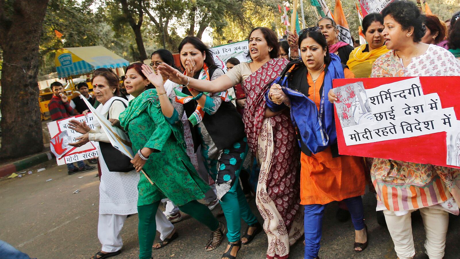 articles/2015/08/28/indian-village-orders-gang-rape-of-2-sisters/150828-strochlic-india-rape-tease_tn9rmn