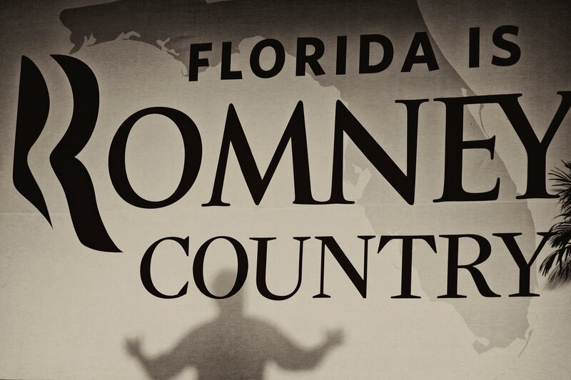 galleries/2012/10/10/charles-ommanney-stumps-with-mitt-romney-in-florida-photos/mitt-romney-in-florida-charles-ommanney-photos-intro_q76z07