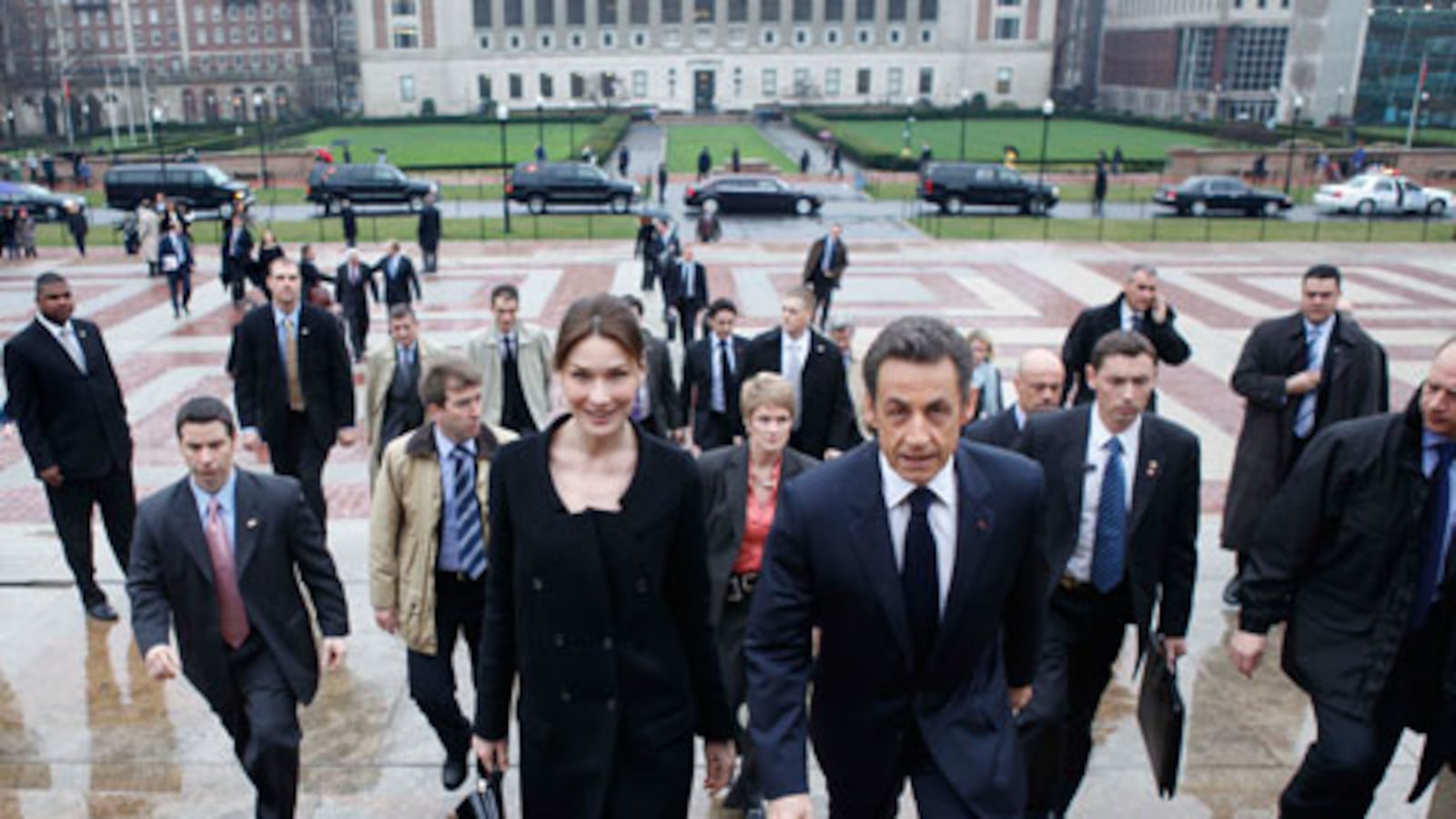 articles/2010/03/30/a-presidential-double-date/pape-sarkozy-gallery-launch_vlpzmh
