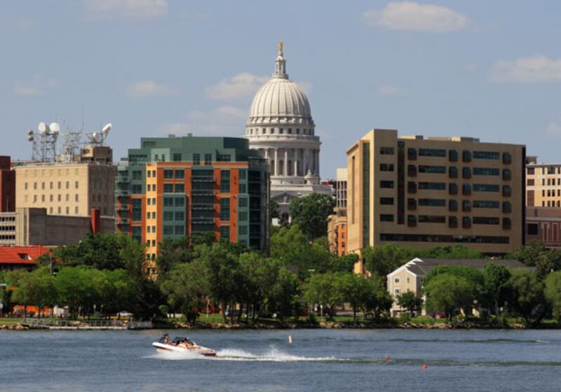 galleries/2011/04/23/greenest-cities/greenest-cities---madison_l59u2y
