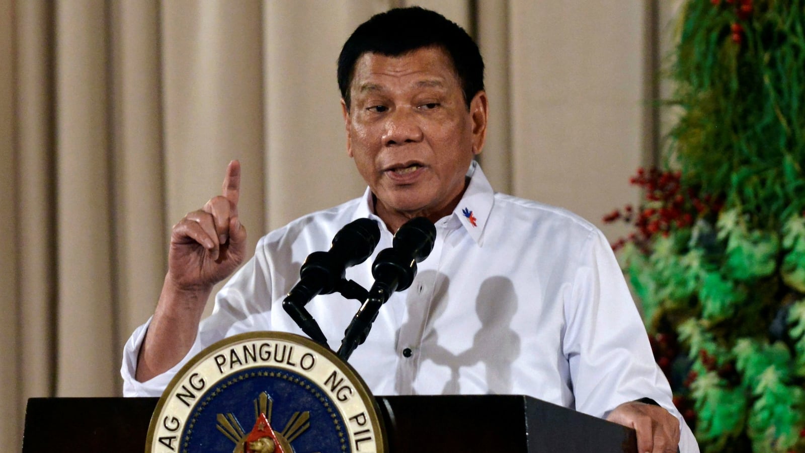 cheats/2017/02/23/philippine-court-arrest-duterte-critic/170206-duterte-hell-drug-war-cheat_u9nywe