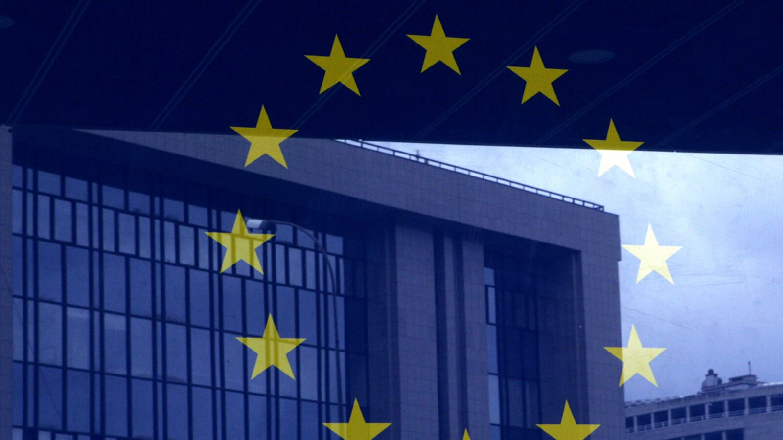 cheats/2011/10/13/what-if-the-euro-falls-apart/european-union-flag-cheat_m7ynxp