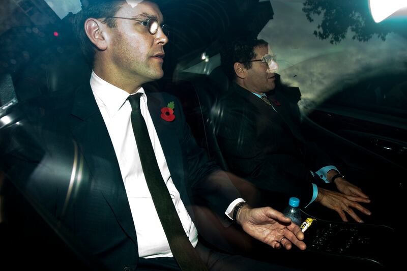 articles/2011/11/11/james-murdoch-lightly-grilled-on-phone-hacking-by-parliament/murdoch-parliment-robertson_wxmra2
