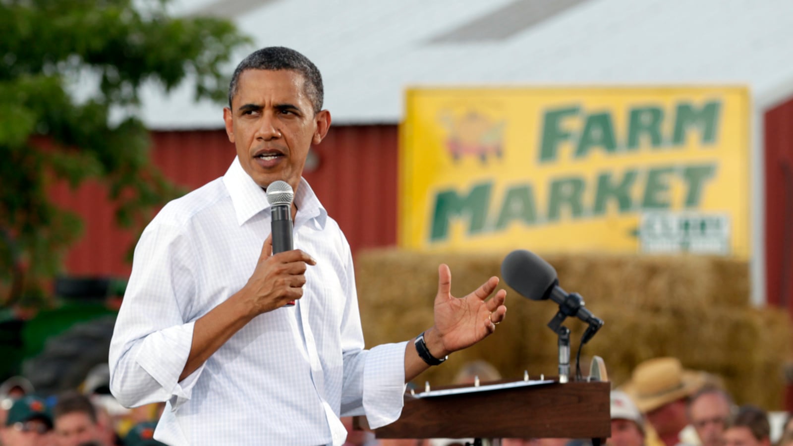 articles/2011/10/15/political-battle-over-genetically-modified-foods-should-they-be-labeled/obama-food-policy-conat_ycoomp