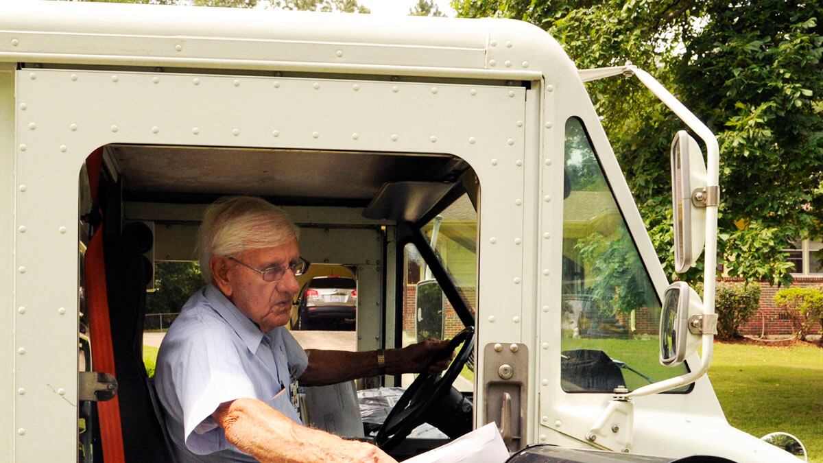 cheats/2011/09/07/white-house-to-try-to-save-postal-service/postal-service-shutting-down-box_wn1fw5