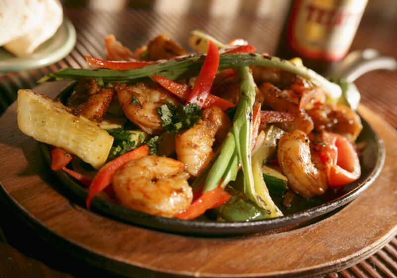 galleries/2011/03/14/deadliest-fish-dishes/deadly-seafood---2-applebees_eeyugi