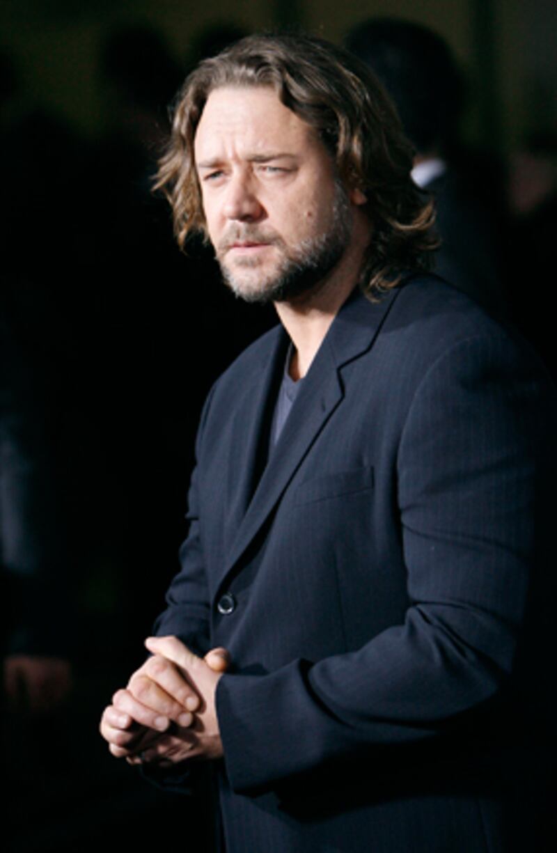galleries/2010/09/29/celebs-who-should-quit-twitter/twitter-quitters---crowe_rdkuej
