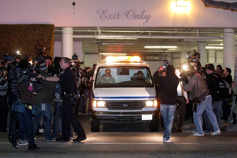 articles/2012/02/12/the-beverly-hilton-reacts-to-whitney-houston-s-death/beverly-hilton-whitney-death-samuels_oeif3o