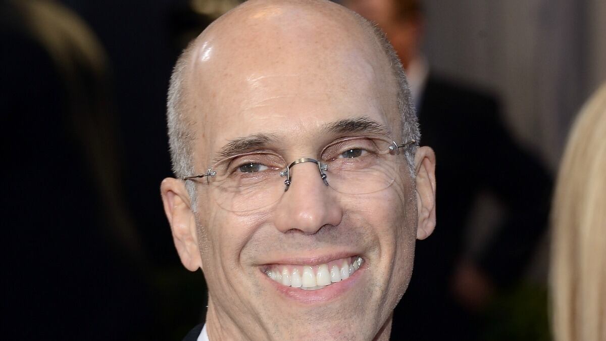 cheats/2013/02/27/katzenberg-begins-dreamworks-layoffs/jeffrey-katzenberg-cheat_f8osvi