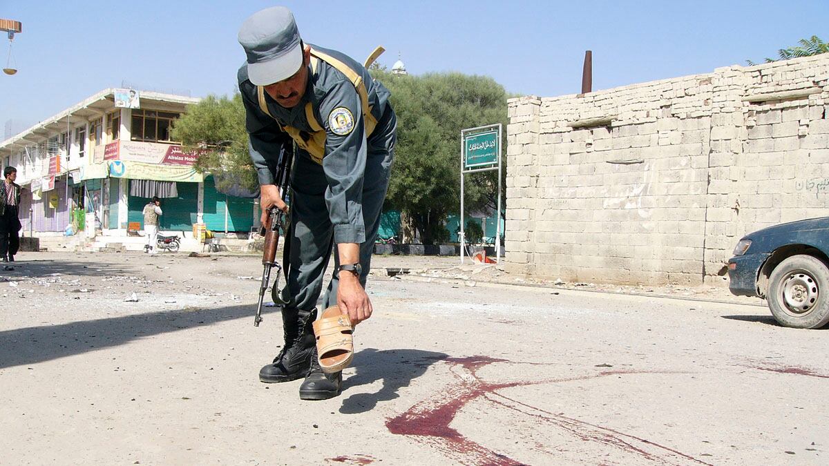 cheats/2012/10/01/bomber-in-afghanistan-kills-13/afghanistan-suicide-bomber-khost-city-cheat_kqmna8