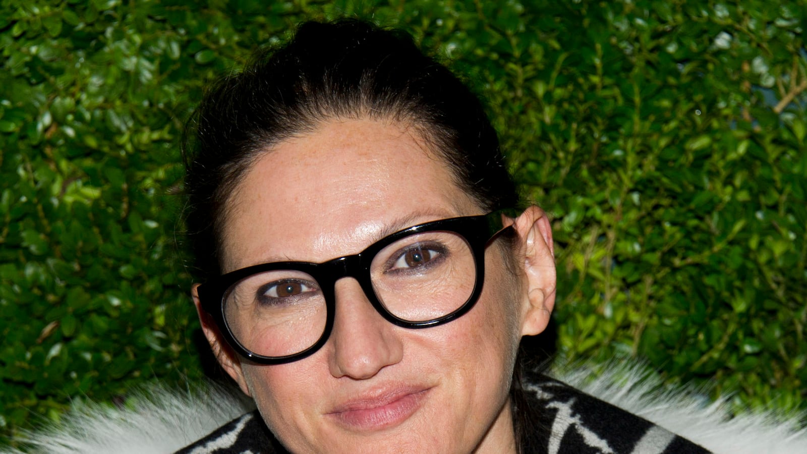 articles/2013/05/24/jenna-lyons-will-not-wear-google-glass-un-backs-woman-who-sued-prada-japan-for-sexual-discrimination/130524-lyons-glasses-cheat_mxymhh