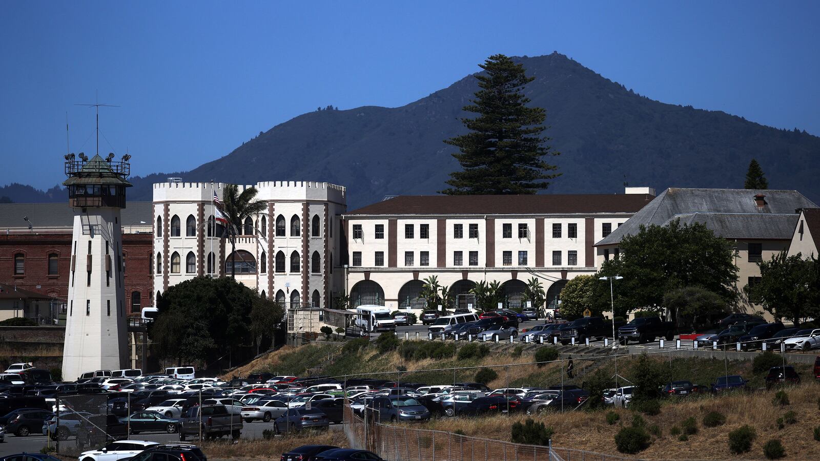 200707-conversation-prison-covid-tease_rjvmbr