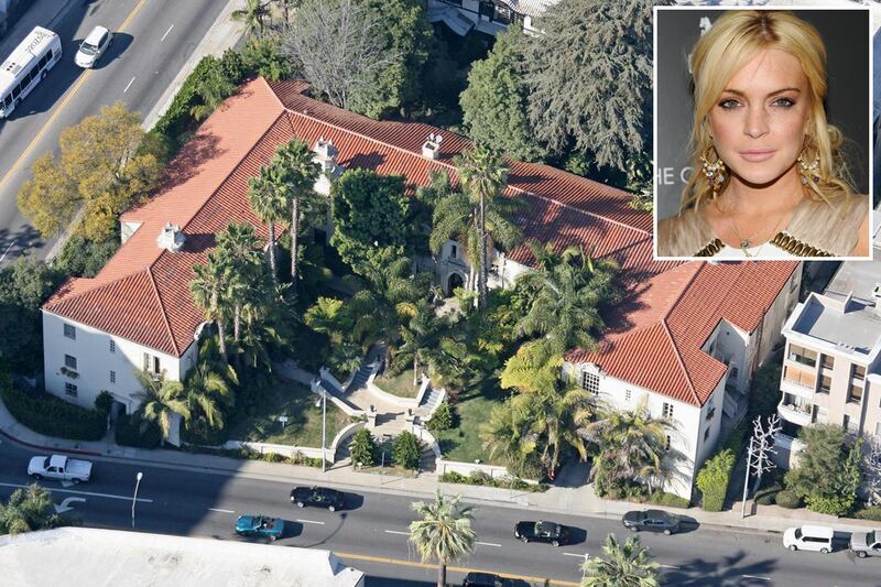 galleries/2011/10/07/frances-bean-cobain-miley-cyrus-and-more-teen-celebs-mansions-photos/teen-mansions-lindsay-lohan_uaa8tb