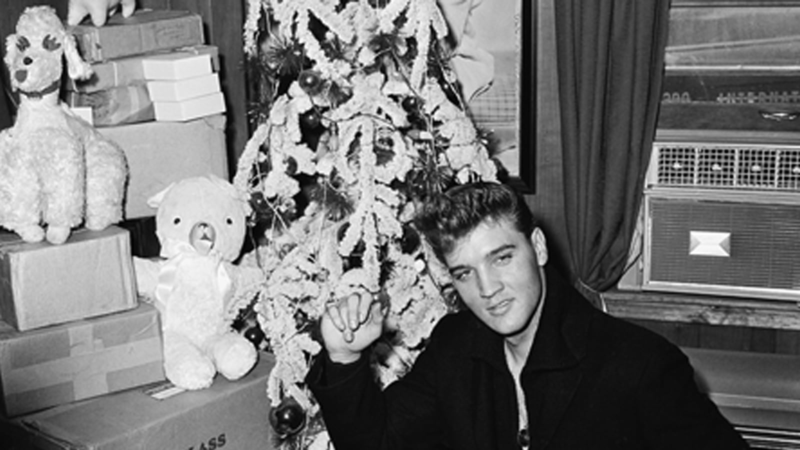 galleries/2010/12/20/classic-christmas/131223-classic-christmas-3a_y2tmig