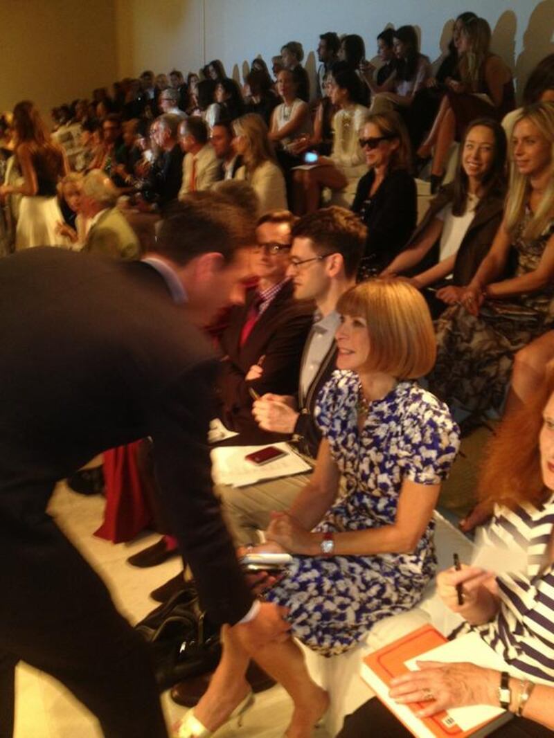 articles/2012/09/14/ryan-lochte-touches-anna-wintour-s-bare-knee-kisses-her-cheek/C-_fakepath_large-1_vmbgeq