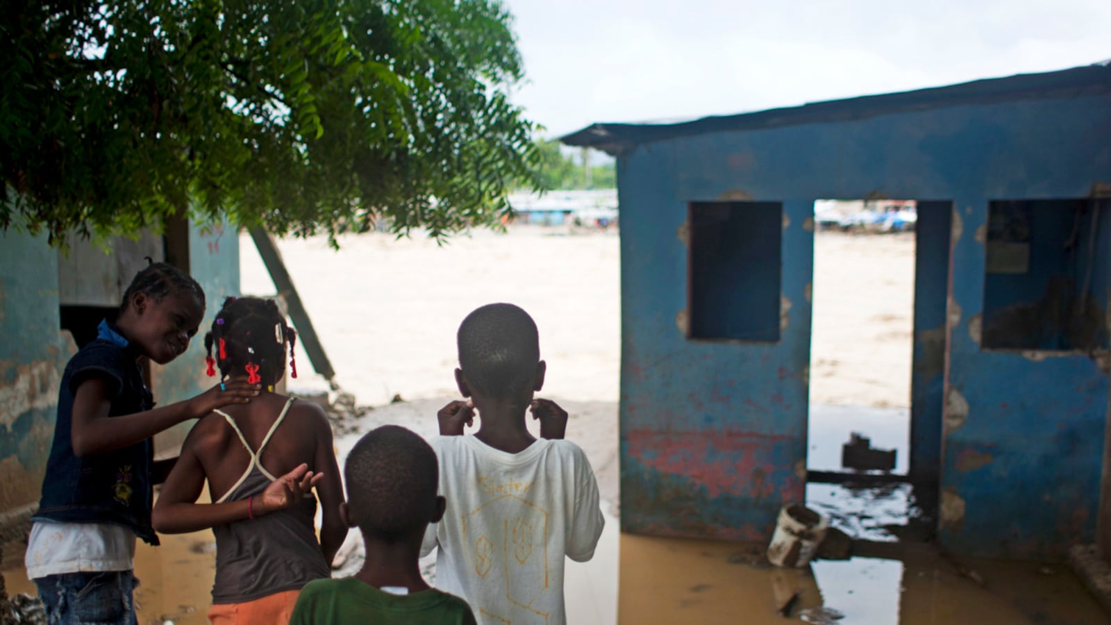 cheats/2012/10/28/sandy-claims-65-in-the-caribbean/hurricane-sandy-death-toll-65-caribbean-cheat_mngshn