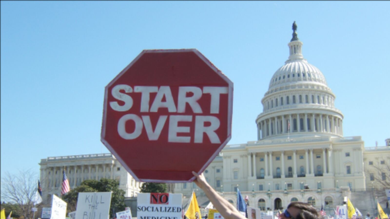 articles/2012/10/24/tea-partying-with-crony-capitalism/TeaParty032010b_gygep9