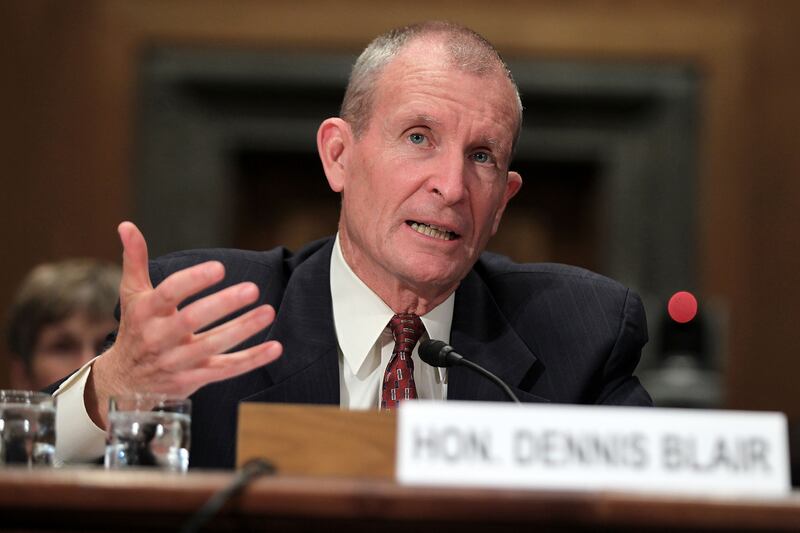 articles/2013/07/18/dennis-blair-nsa-asked-telecoms-to-store-calling-records-in-2009-was-rejected/130718-nsa-lake-tease_pkgwhp