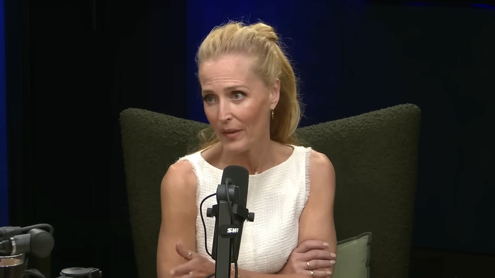 gillian anderson
