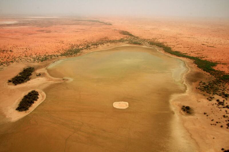galleries/2010/04/21/our-drowning-planet/climate-change---mali_madxy0