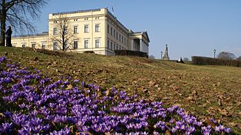 cheats/2011/05/03/norway-best-for-moms-afghanistan-worst/norway_smlze1