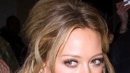 cheats/2009/02/04/duff-burns-dunaway/hilary-duff-090204_weo4xu