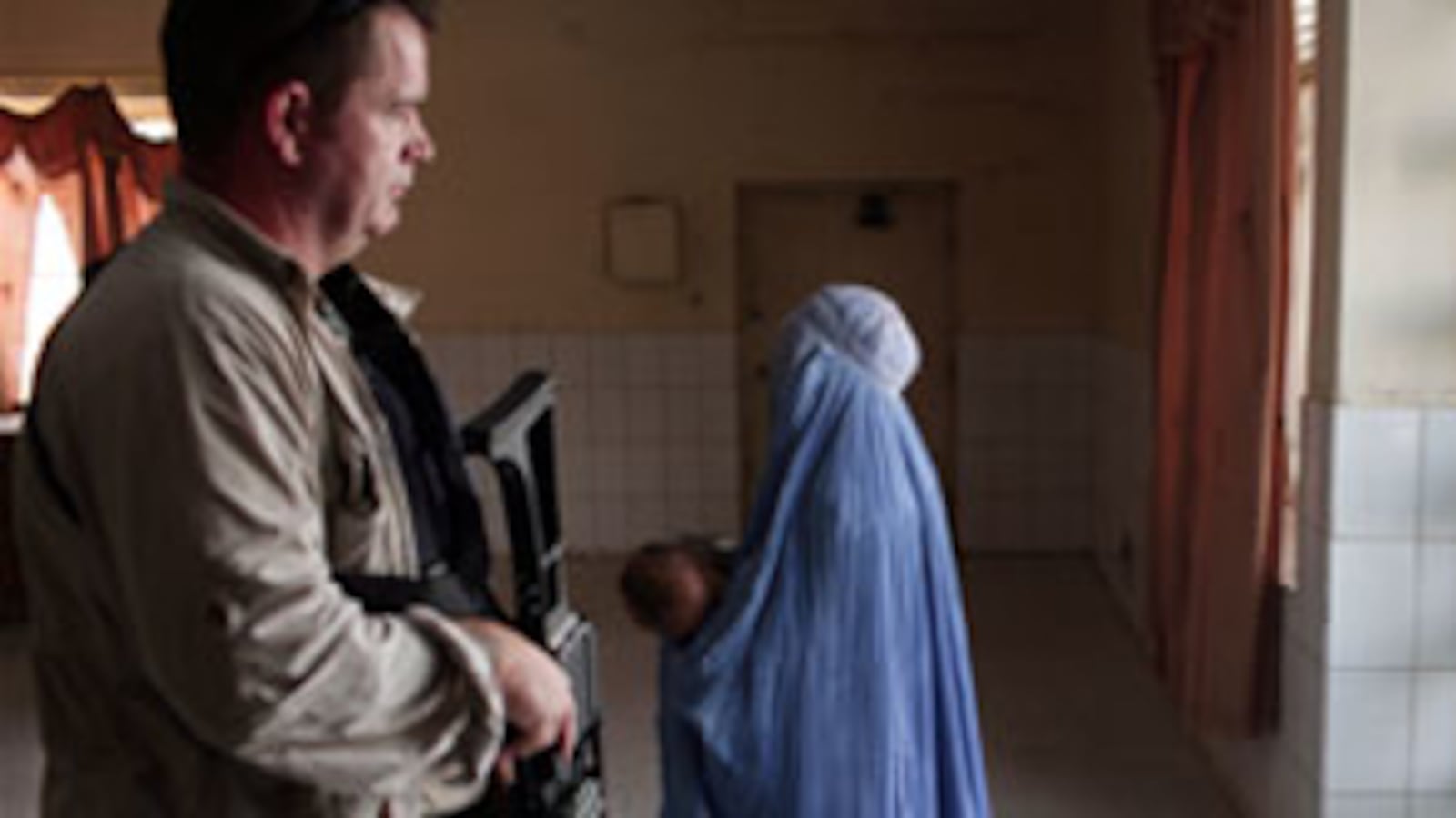 cheats/2010/08/17/karzai-to-disband-security-forces/karzai-private-security_ul5nxu