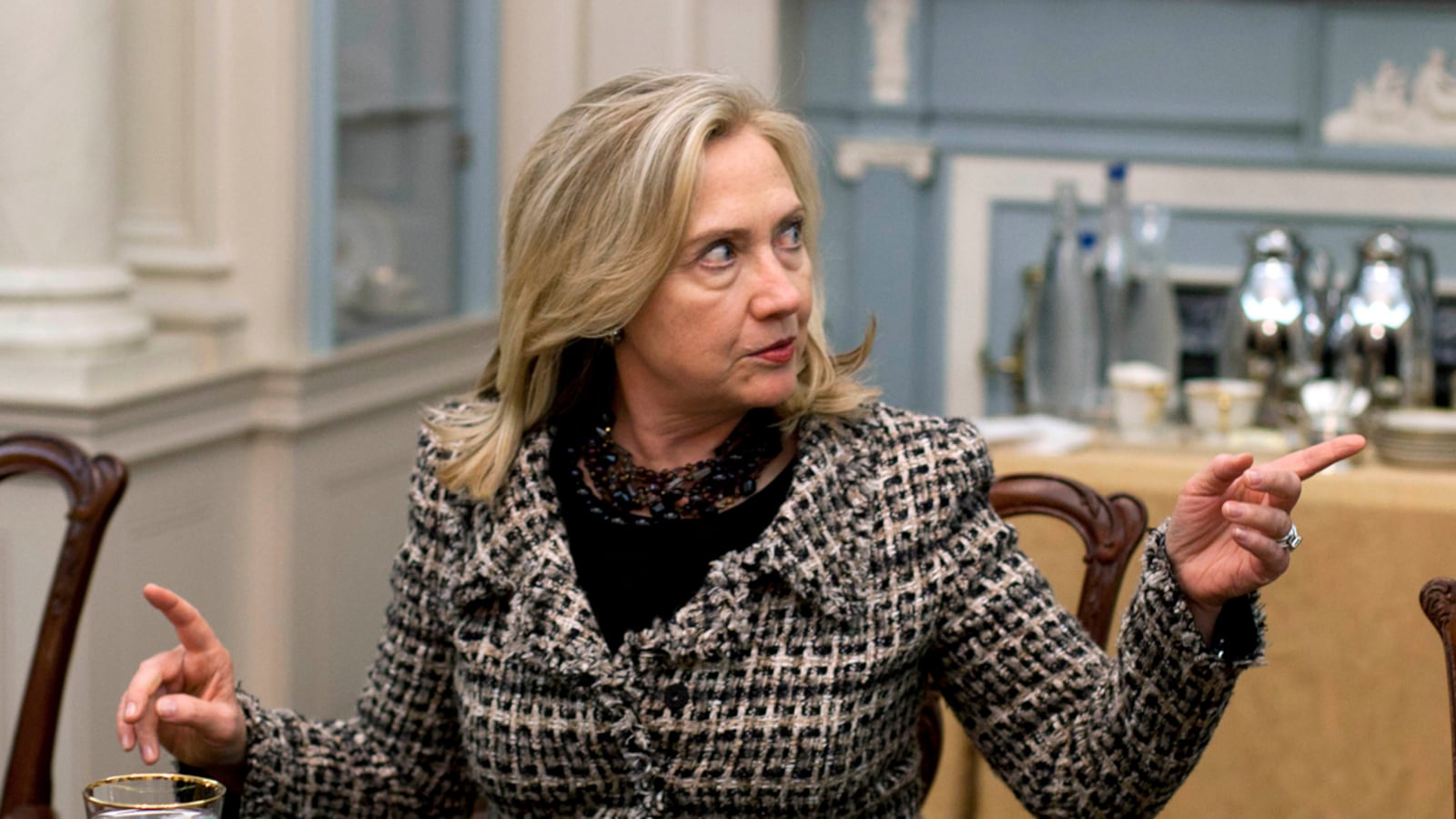 cheats/2011/10/12/clinton-vows-action-against-iran/clinton-slams-iran-plot-cs_fzvrzt