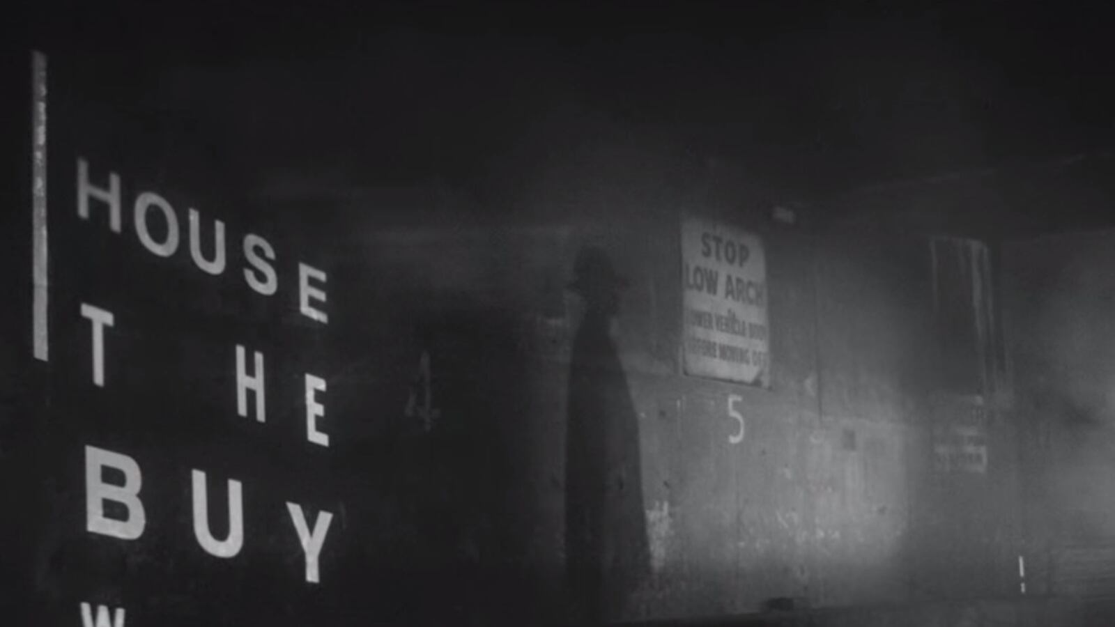 articles/2014/11/14/david-bowie-goes-big-band-in-new-music-video/david-bowie-goes-big-band-in-new-music-video-image_u7pv26