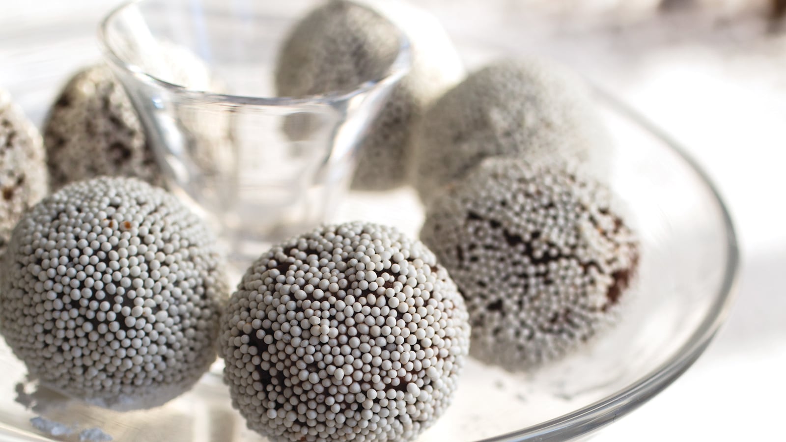 articles/2014/12/25/carla-hall-s-christmas-day-treat-rum-balls/141224-hall-rum-recipe-tease_btlurj