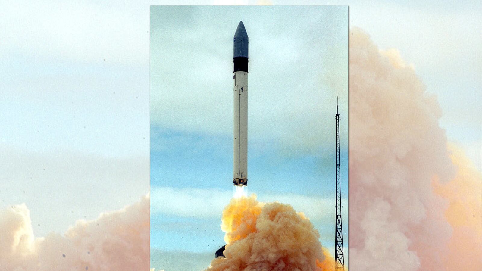 articles/2015/07/23/moscow-could-be-prepping-for-space-war-with-spooky-new-satellites/150723-axe-rockot-tease_fvlhnl