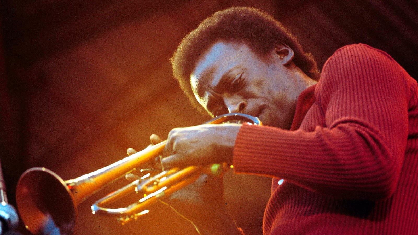 galleries/2013/11/10/the-unknown-art-of-miles-davis/131108-tdb-miles-davis-tease_jhjxc2