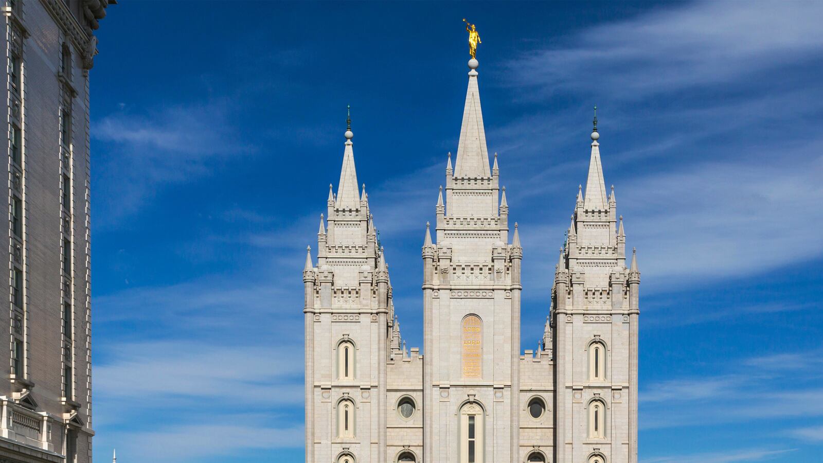 articles/2016/10/09/mormon-rebel-went-to-wikileaks-for-help/161008-Zavadski-Mormon-tease_unuyjp