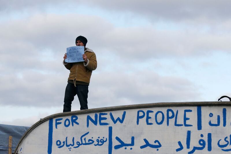 galleries/2016/03/01/police-dismantle-jungle-in-calais/160229_Calais_05_camslo