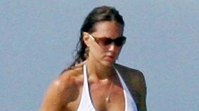 galleries/2011/03/14/royal-sunbathers/royal-sunbathers---middleton_yzj7rd