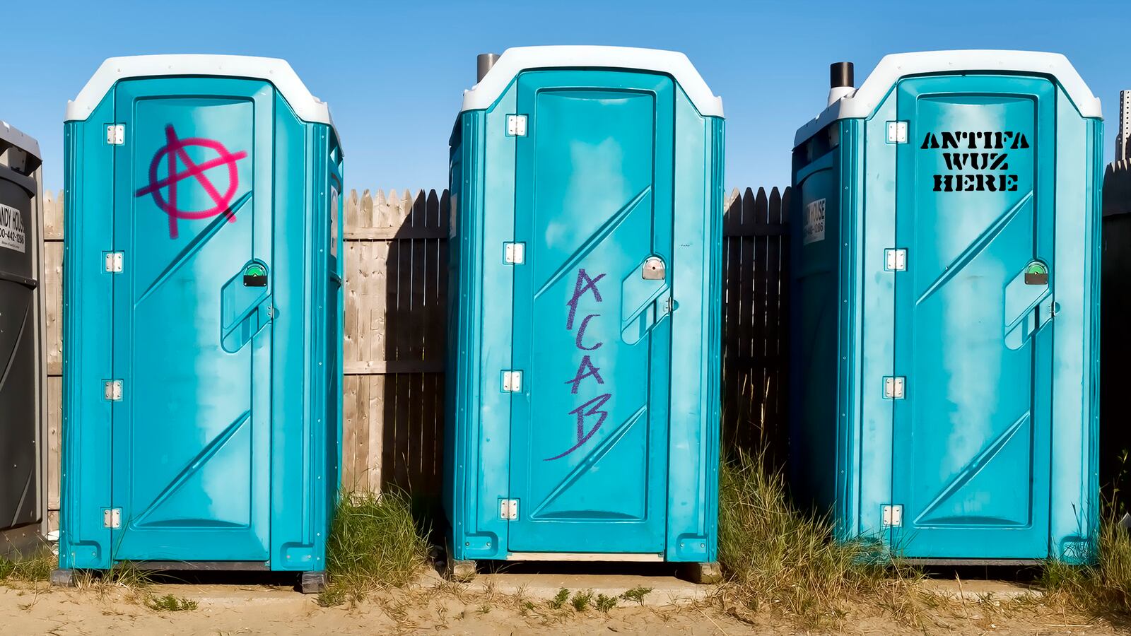 210420-weill-cops-chasing-antifa-tips-tease_f4ekn9