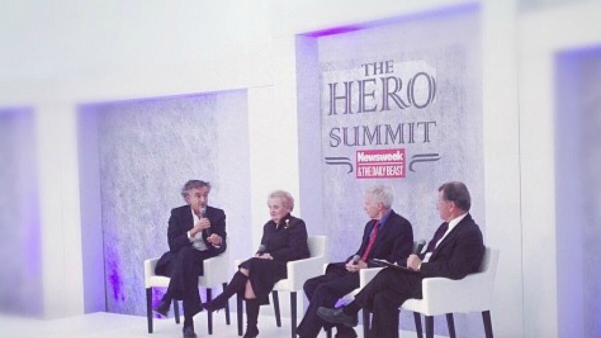 articles/2012/11/15/diplomats-on-the-frontlines/albright-diplomats-heroes-tweets_alicyw