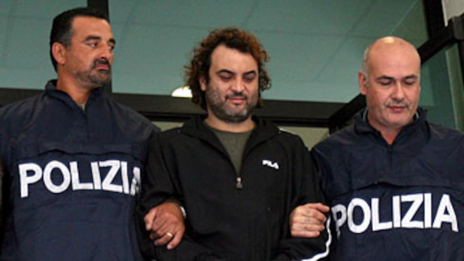 cheats/2008/12/17/94-mobsters-arrested/mobsters_lffcr4