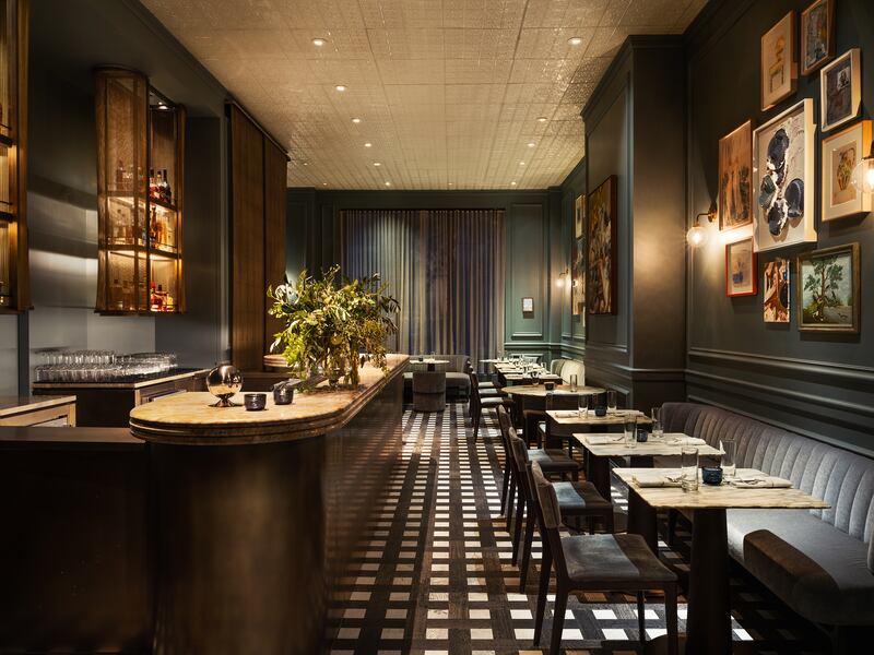 220303-parklane-hotel-harrys-embed-01_upq71h