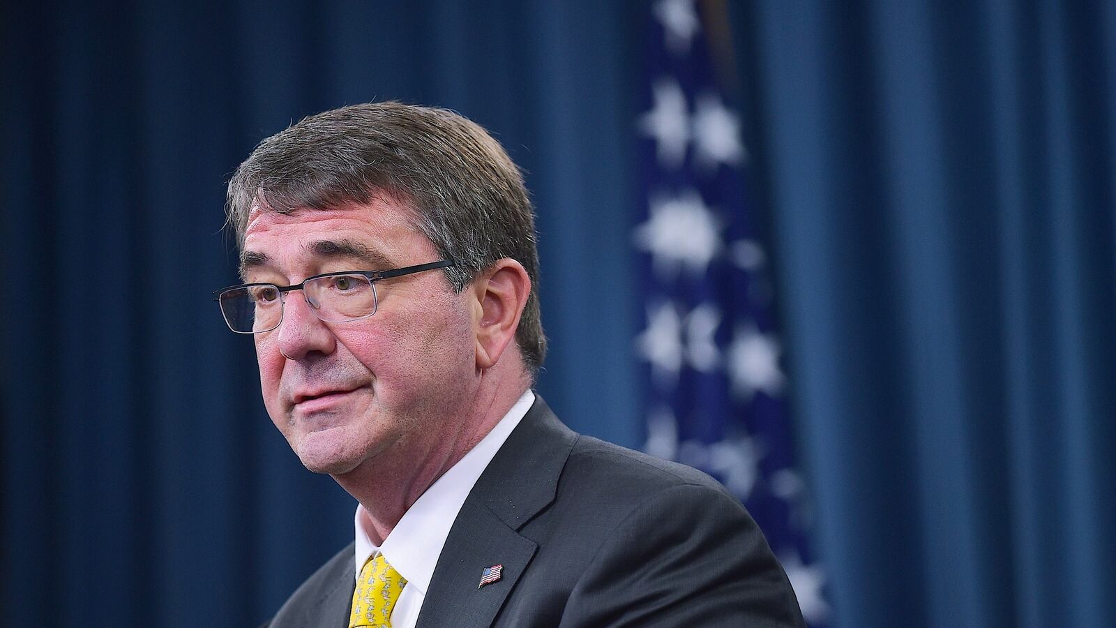 cheats/2015/05/28/u-s-will-fine-tune-iraq-strategy/150529-ash-carter-iraq-strategy-cheat_dmolli