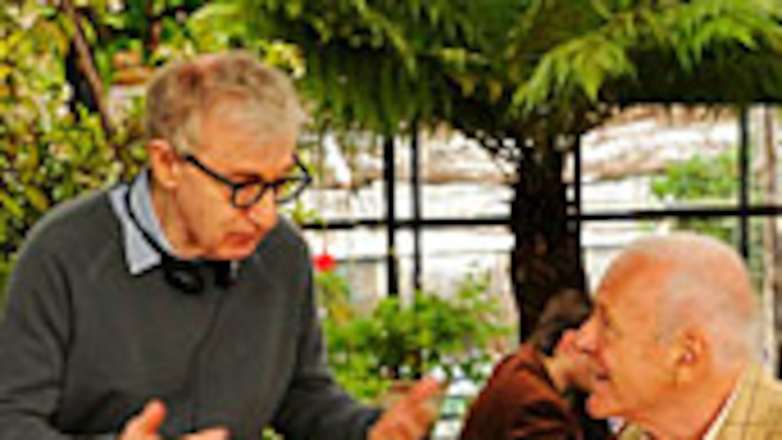 articles/2010/05/16/a-new-kind-of-comedy/porton-comedy_100902_csxi6y