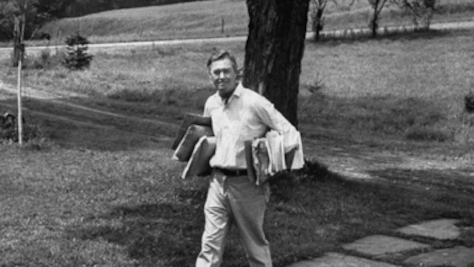 articles/2010/11/02/daniel-patrick-moynihan-his-letters-reveal-a-political-moderate/weisman-daniel-patrick-moynihan_138236_zrrmhz