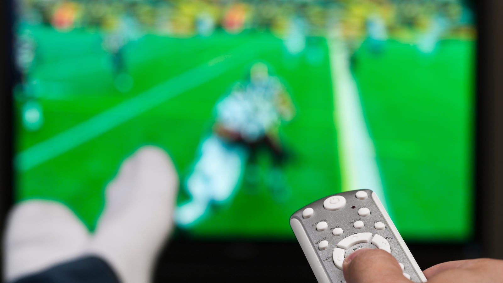 articles/2014/02/01/move-the-damn-super-bowl-to-saturday/140131-superbowl-saturday-tomasky-tease_rvobov