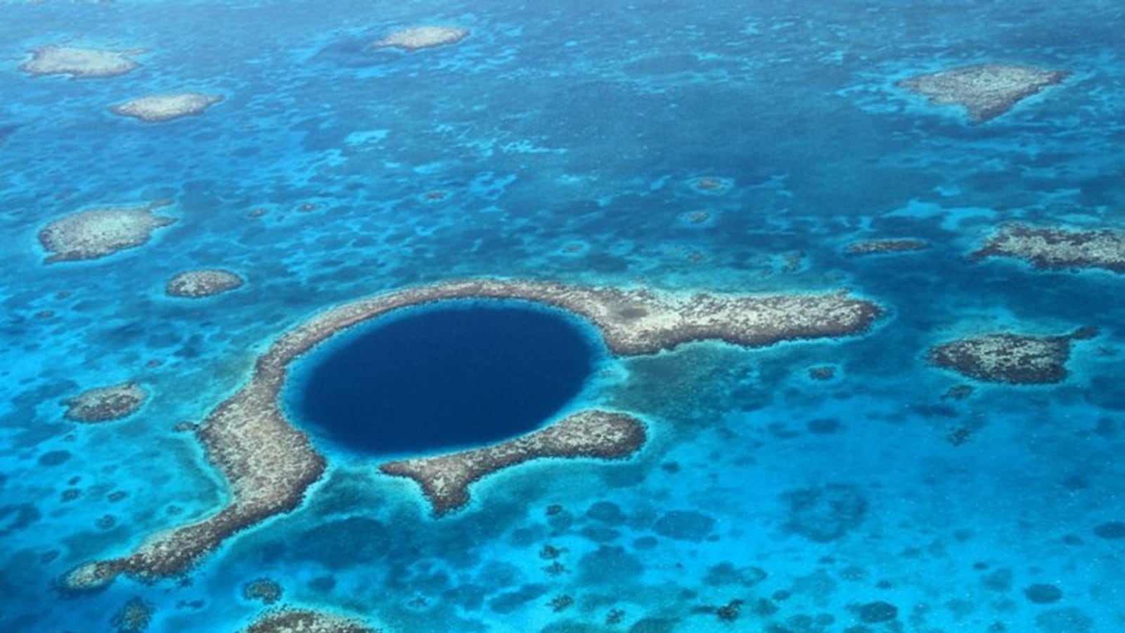 galleries/2013/12/03/incredible-unesco-sites-in-danger-of-disappearing-photos/danger-unesco-belize_bek0hi